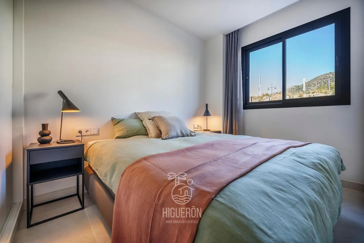 מאלגה Higueronrentals Casa Kiki 0*,